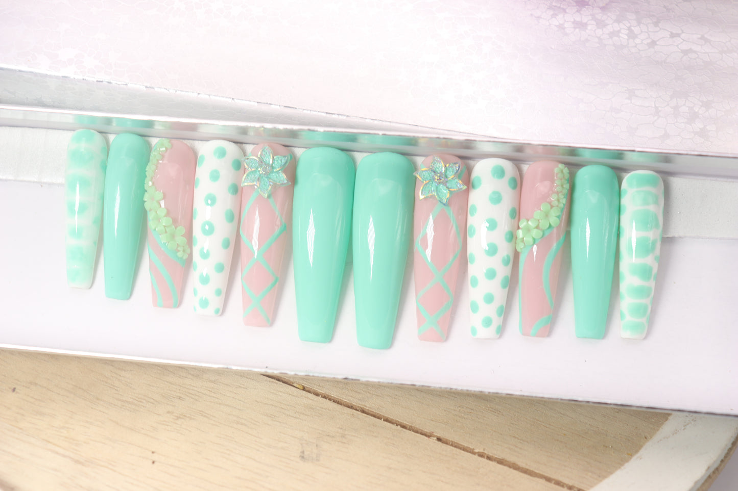 Sweet Like Mint image 2