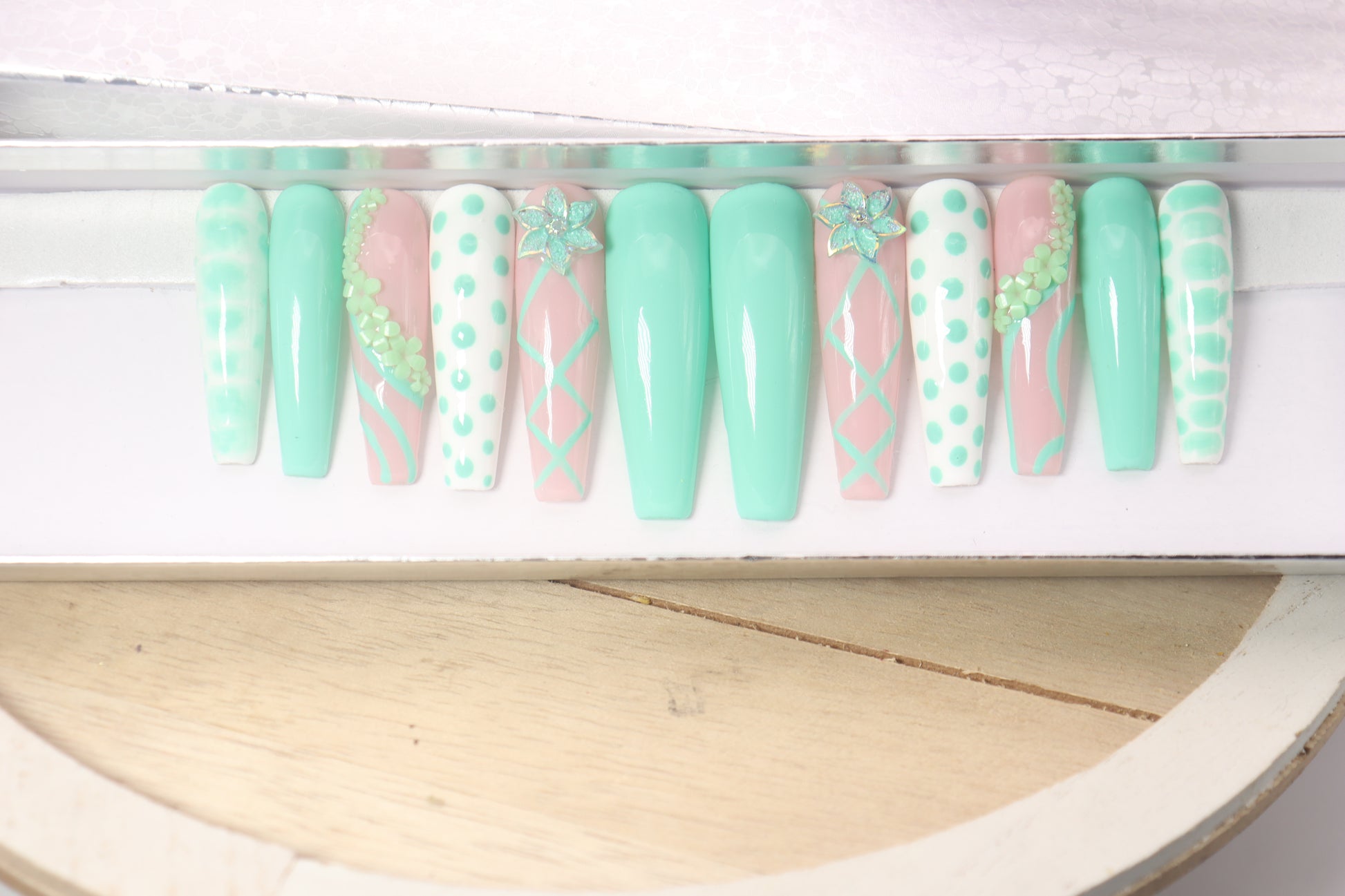Sweet Like Mint image 3