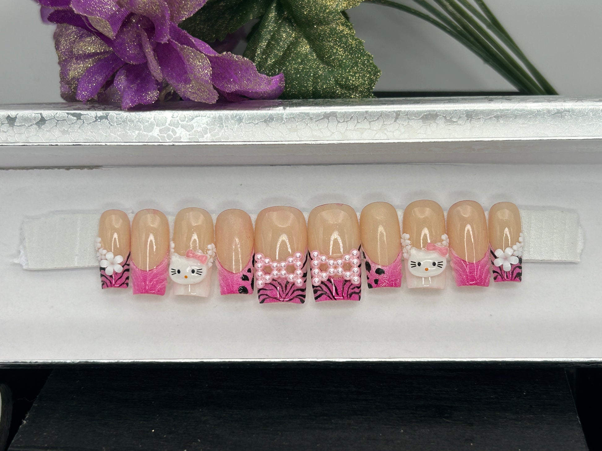 Hello Kitty Girl image 1